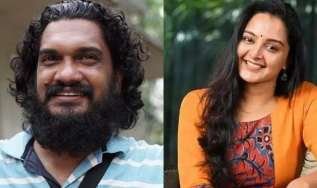 സനൽ കുമാർ ശശിധരനെതിരെ മാനനഷ്‌ട കേസ് നൽകി മഞ്‌ജു വാര്യർ; ഷാജൻ സ്കറിയക്കും എതിരായി കേസ്. സമൂഹമാധ്യമങ്ങള്‍ വഴി അപവാദ പ്രചാരണമെന്ന് പരാതി