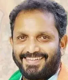 മുഖ്യമന്ത്രിയെയും മന്ത്രിമാരെയും സ്പോൺസർ ചെയ്യുന്നത് അജ്ഞാത അവതാരങ്ങൾ: കെ സുരേന്ദ്രൻ