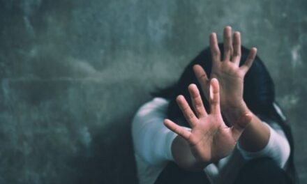 ട്യൂഷൻ‍ കഴിഞ്ഞ് മടങ്ങിയ 13കാരിയെ ത ആൺസുഹൃത്തിന്റെ മുന്നിൽവച്ച് കൂട്ടബലാത്സംഗം െചയ്തു; മൂന്ന് പേർ അറസ്റ്റിൽ
