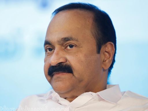 മുഖ്യമന്ത്രിയുടെ ഹെലികോപ്റ്റര്‍ യാത്ര: ഇടപെട്ട് ലോകായുക്ത